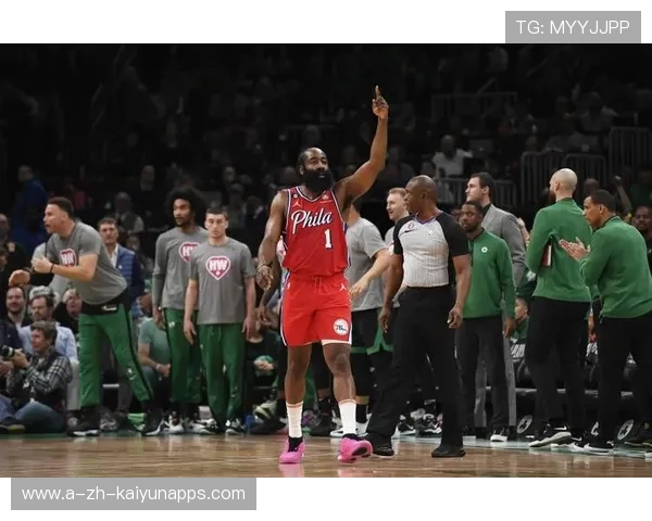 76人进攻多样化测试，外线拉开空间更明显